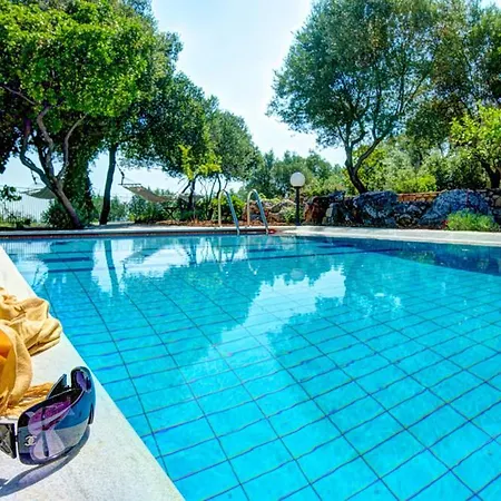 Vila Sleeps 6 Pool Air Con Wifi