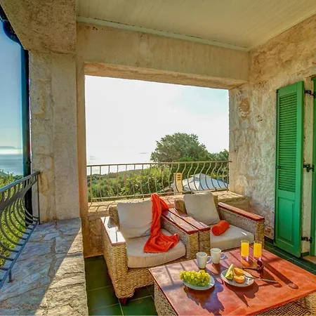 Sleeps 6 Pool Air Con Wifi Vila *